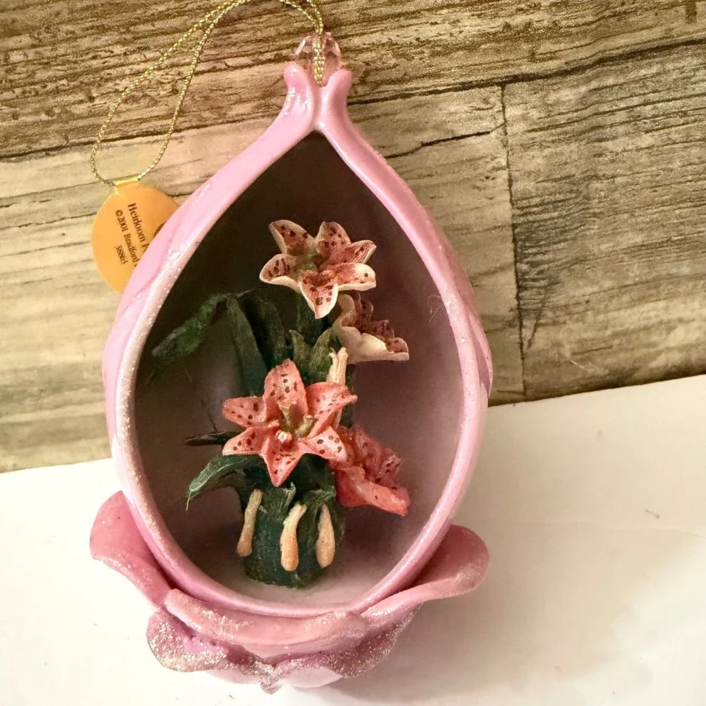 Bradford Editions Lena Liu Crimson Jewels Heirloom Porcelain Lily Ornament 38863